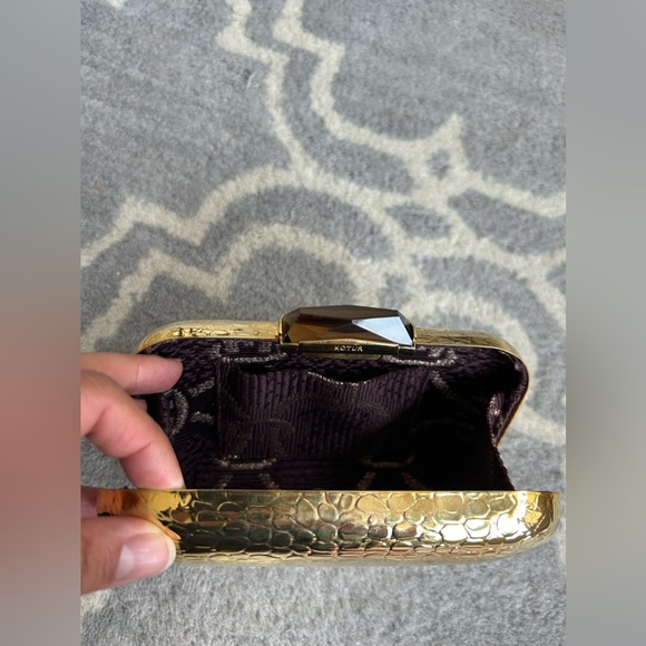 Kotur Morley Gold Clutch Purse - Picture 10 of 10